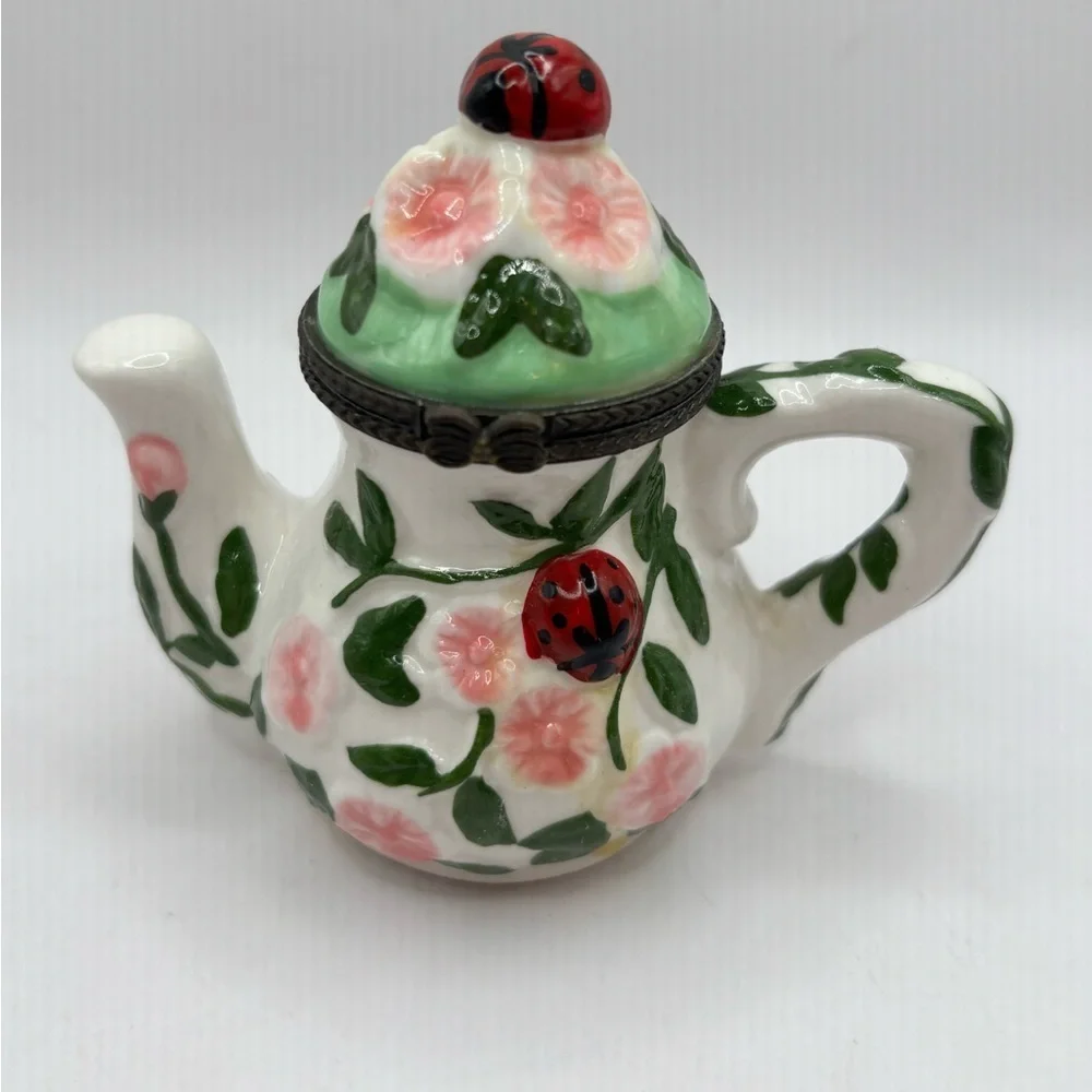 Retro Trinket Box Teapot Ladybug Floral Motif Keepsake 3.5